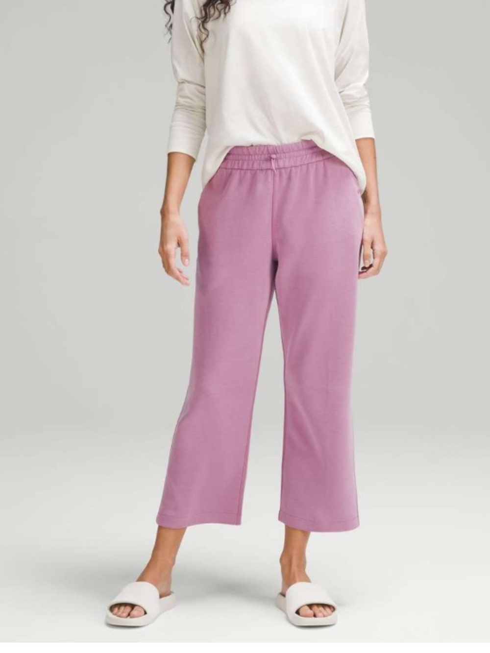 VGUC Lululemon softstreme cropped - Picture 2 of 9